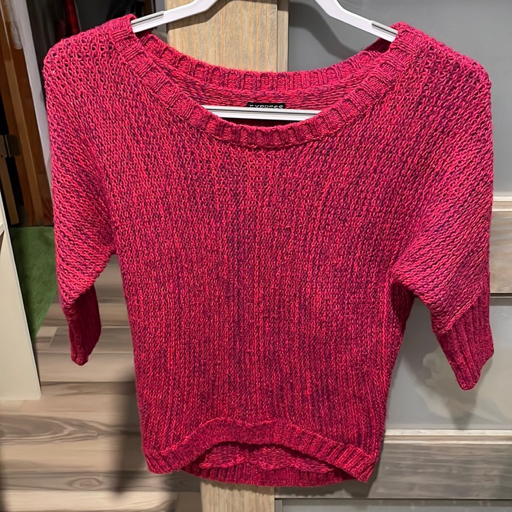 Scoop neck express sweater